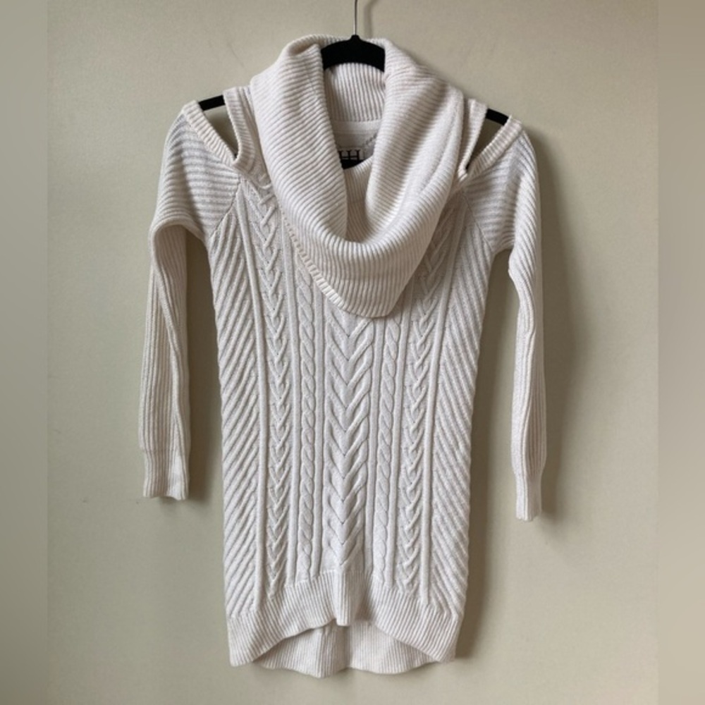 Haute Hippie Swan Sweater‎